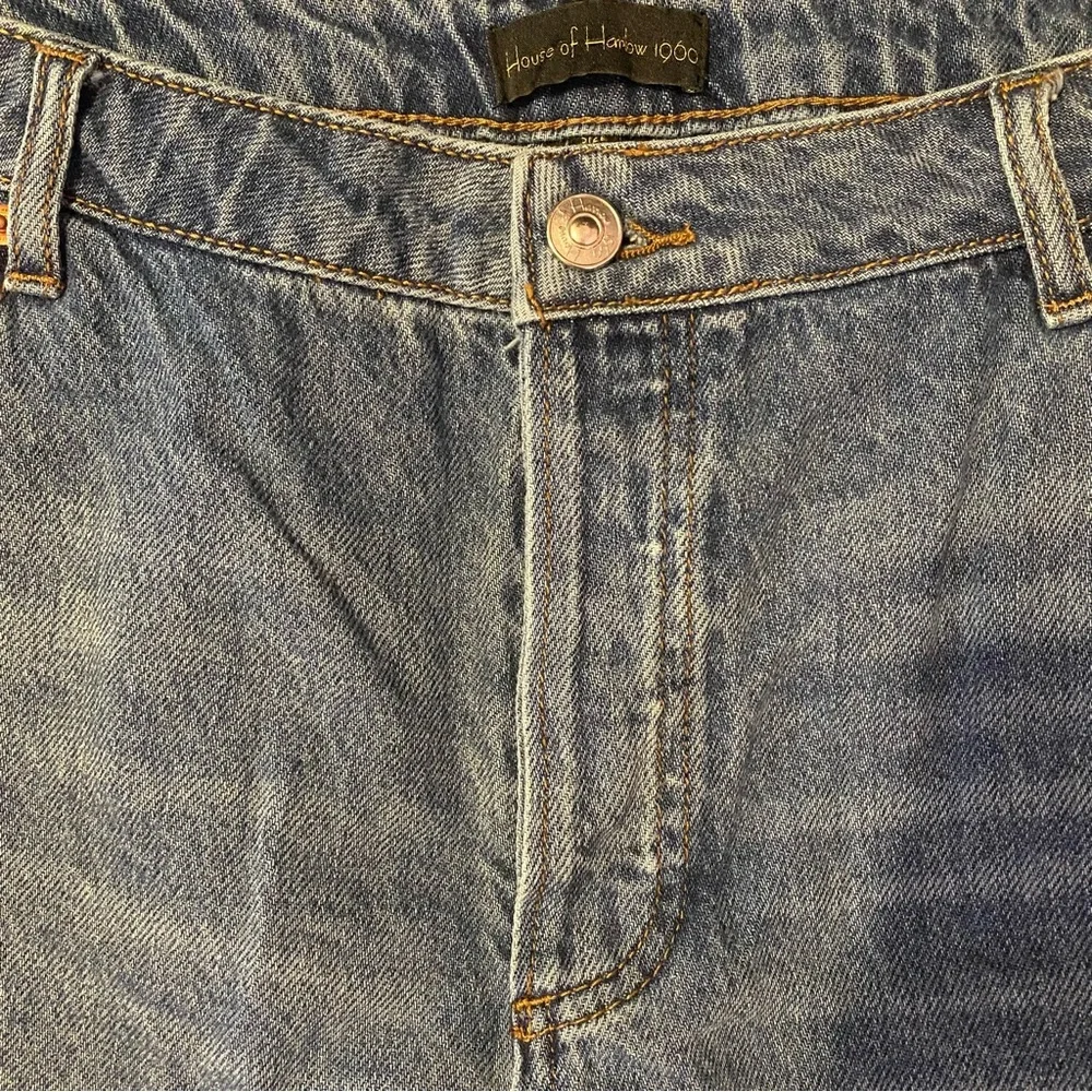 House of Harlow 1960 Denim Shorts High Rise Mom Midi Button Fly Women’s Size 33